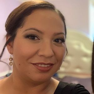 Meet your Posher, Juana